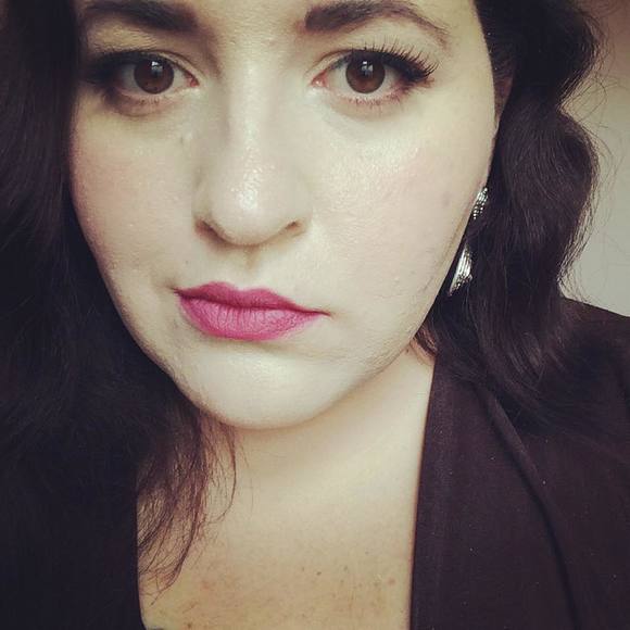 Meet your Posher, Amanda - Picture 1 of 1